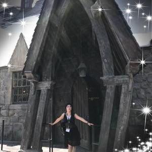 Meet your Posher, Aradia